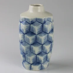 Keramikvase Mit Rautenmuster, Blau-weiß, 8 X 9 X H 17 Cm
